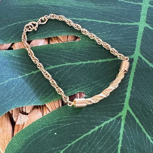 BOGO FREE VTG ROPE GOLDEN MINIMALIST BRACELET - Picture 3 of 4